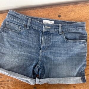 Ann Taylor Loft Jean Shorts Size 26/2
